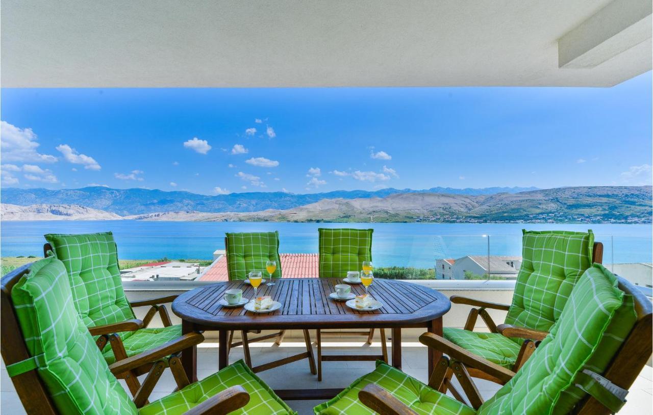 2 Bedroom Beautiful Apartment In Pag Pag Town Zewnętrze zdjęcie