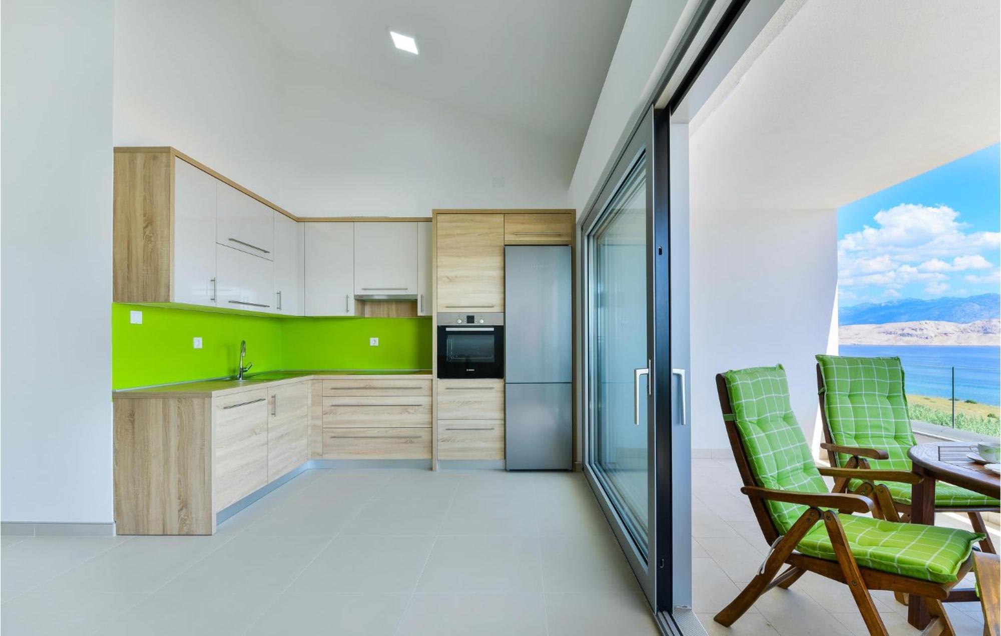 2 Bedroom Beautiful Apartment In Pag Pag Town Zewnętrze zdjęcie